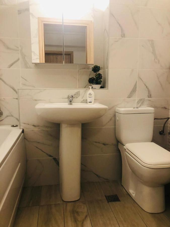 Alex Mnl Lux Apartment 2 Free Parking Бухарест Екстер'єр фото